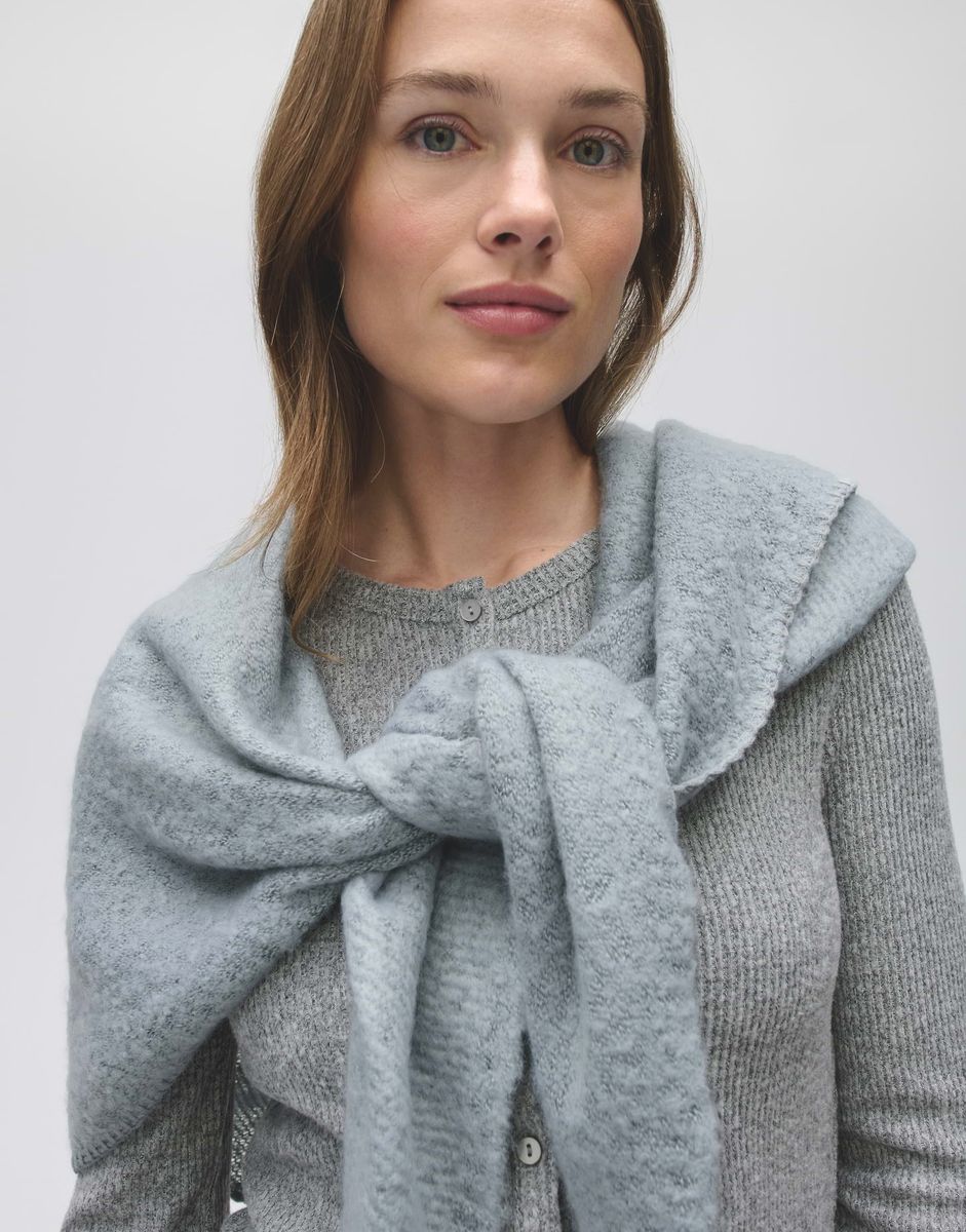 Amadsi scarf