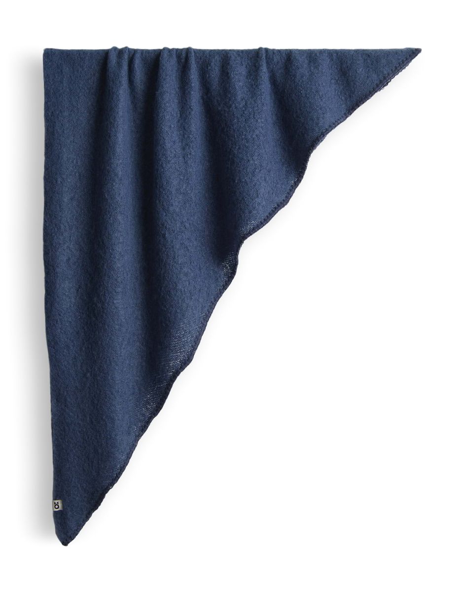 Amadsi scarf