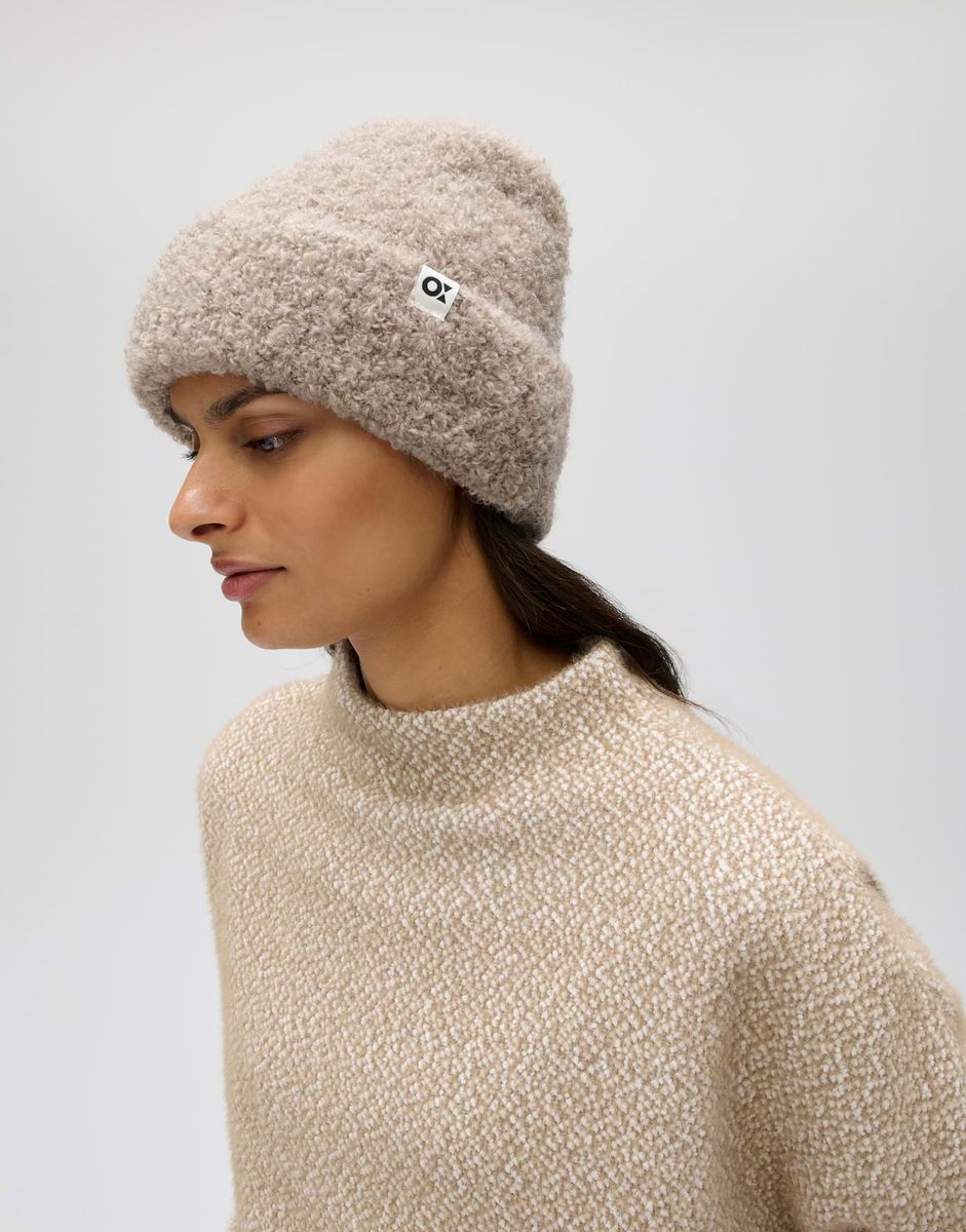 Awomi cap