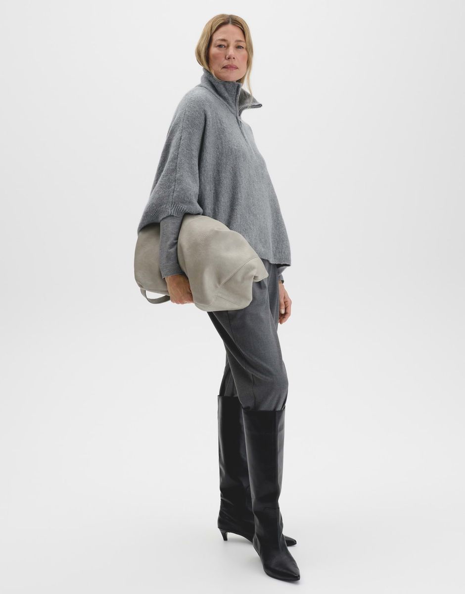 Brialo cape