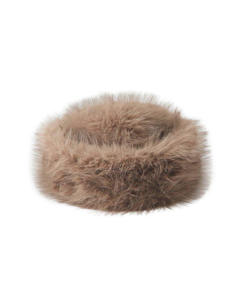 Afluffy hat