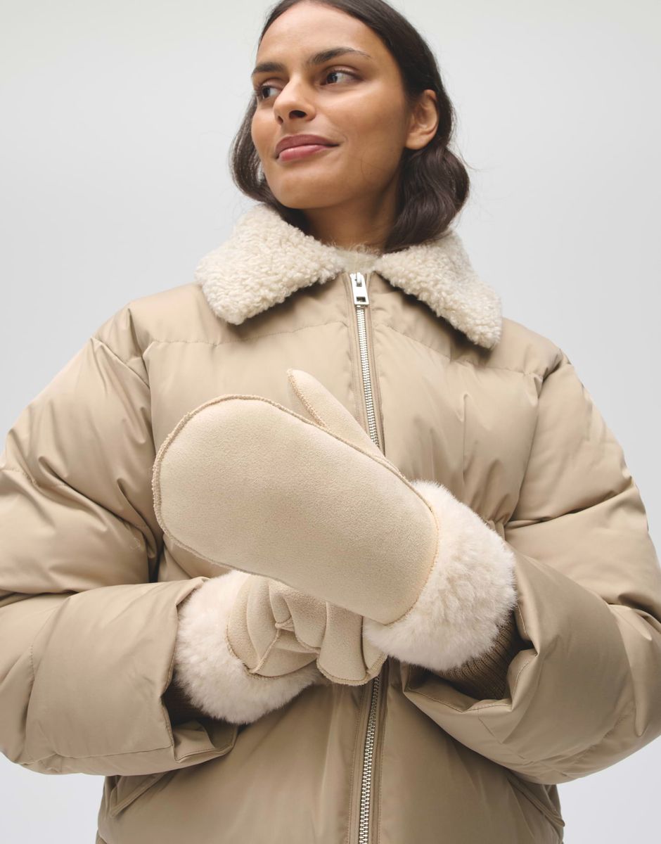 Acarly gloves