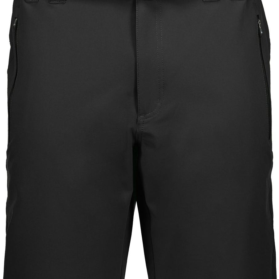 MAN BERMUDA