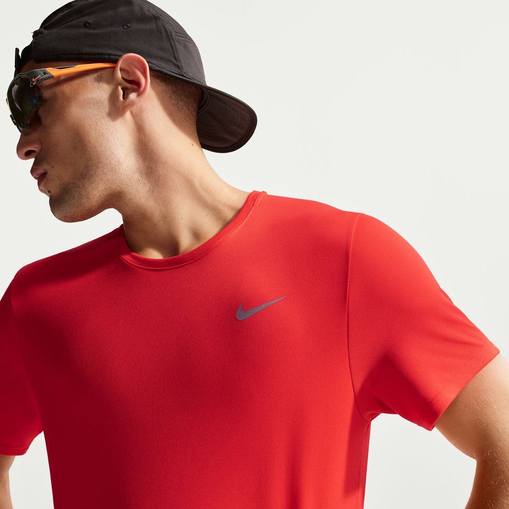 NIKE Herren T-Shirt M NK DF UV MILER SS