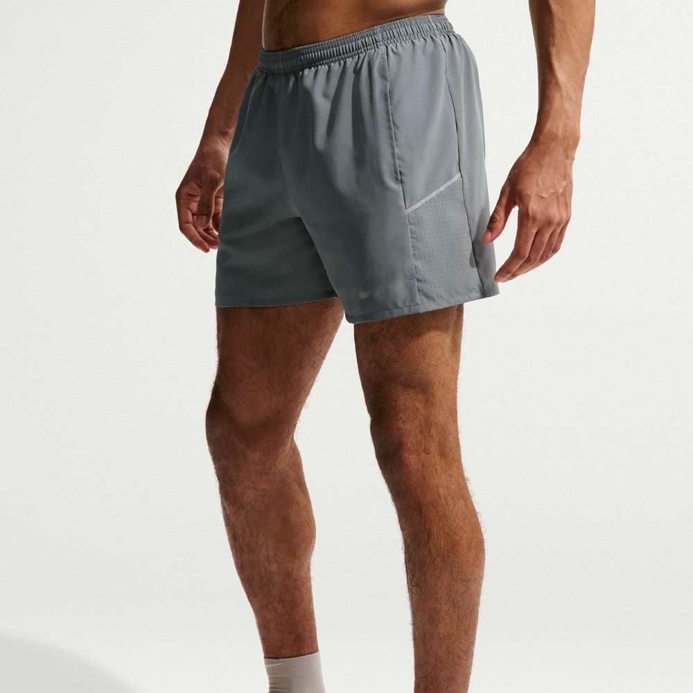 NIKE Herren Shorts Miler Dri-FIT