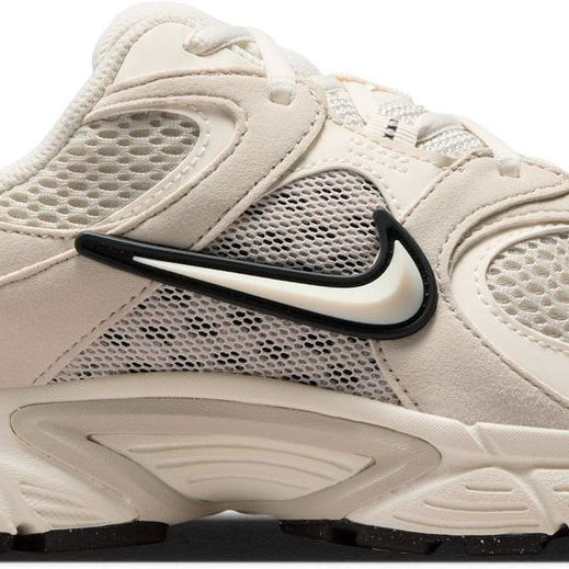 W NIKE V5 RNR