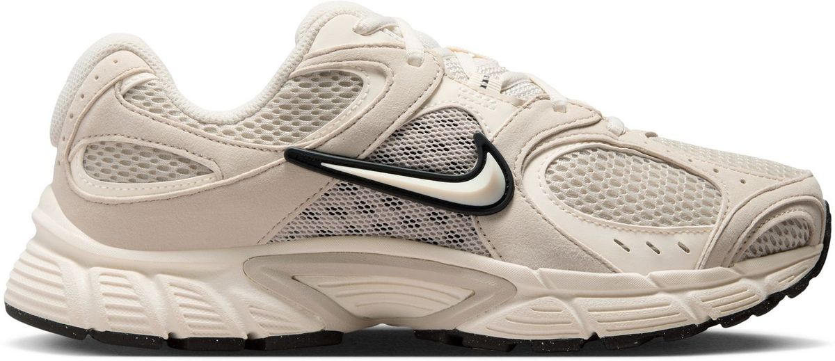 W NIKE V5 RNR