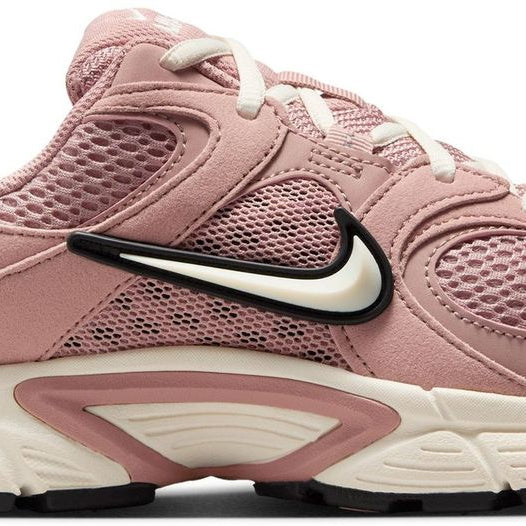 NIKE Damen Freizeitschuhe W V5 RNR