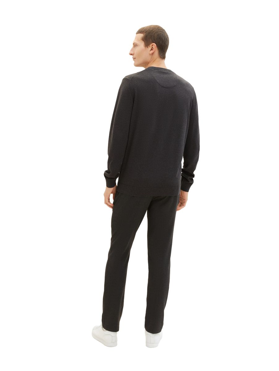 basic crewneck knit