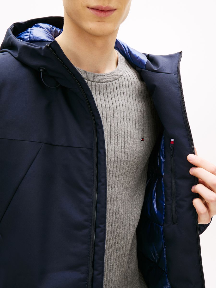 TECH HOODED SHORT PADDED JACKET