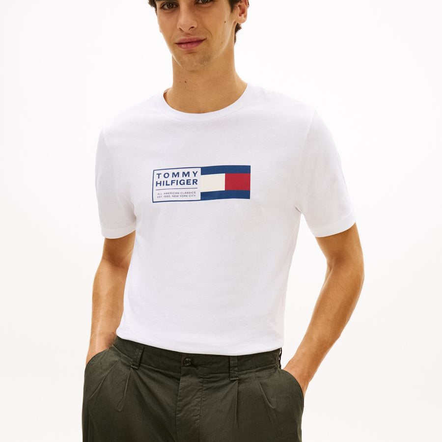 BRAND LOVE TEXT BOX TEE