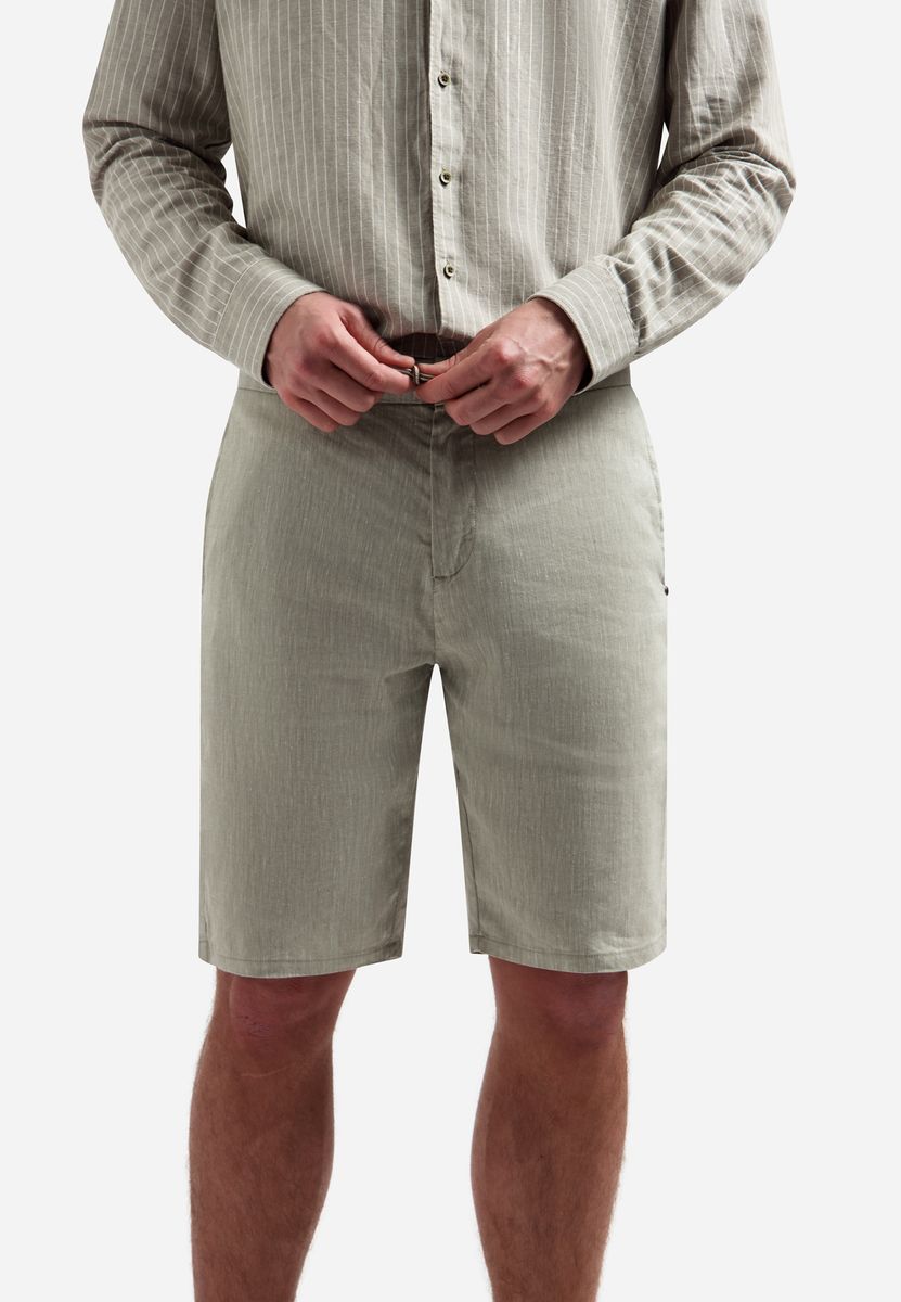 Short Chino With Linen