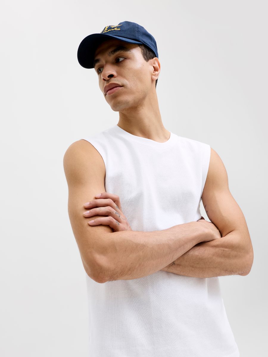 JORHYERES SLEEVELESS TEXTURE TEE