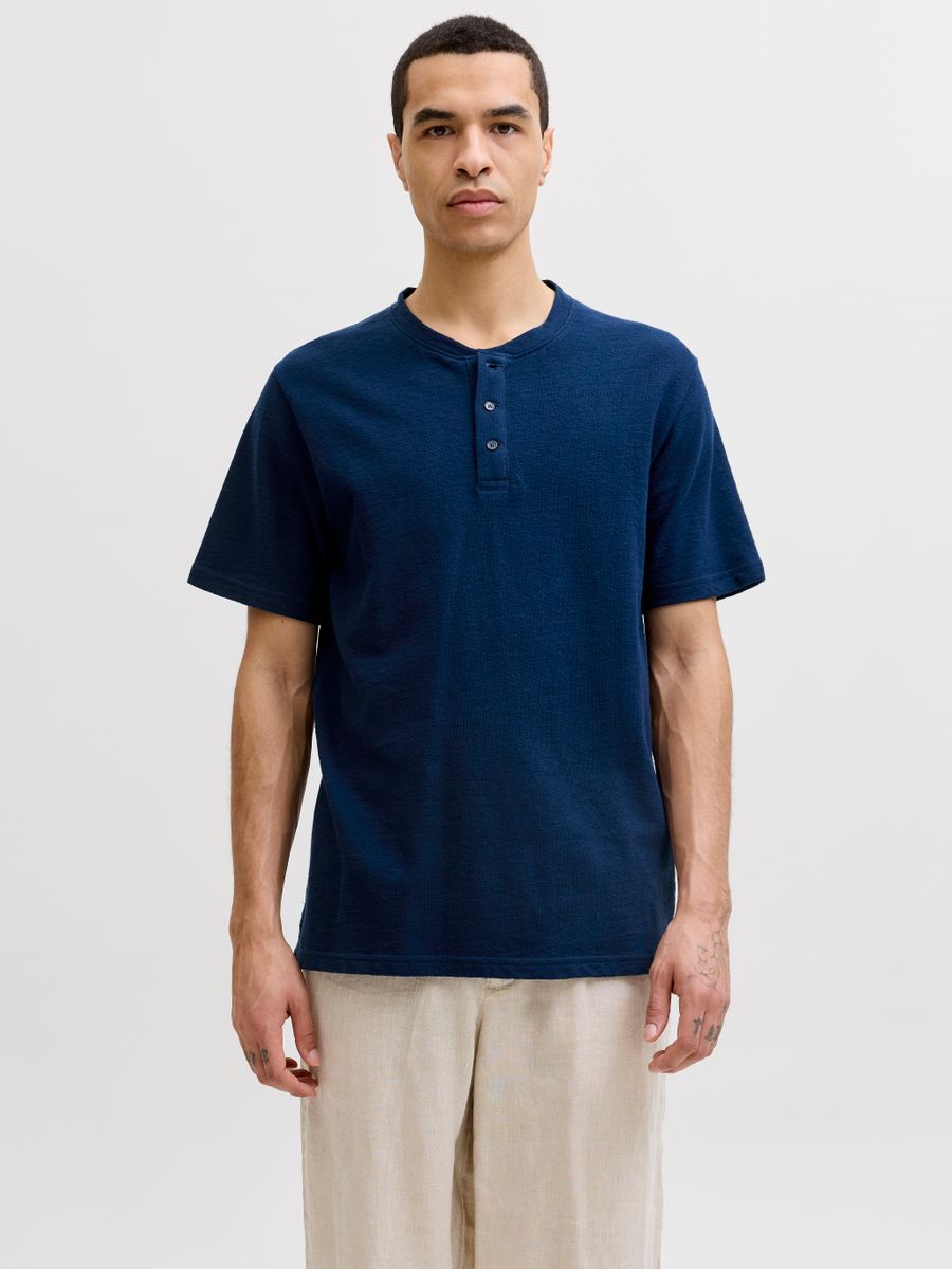 JPRBLULUCAS HENLEY SS TEE