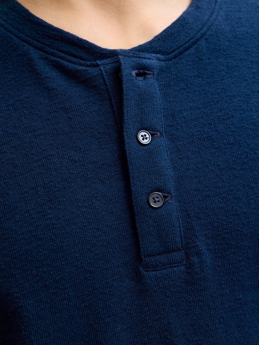 JPRBLULUCAS HENLEY SS TEE