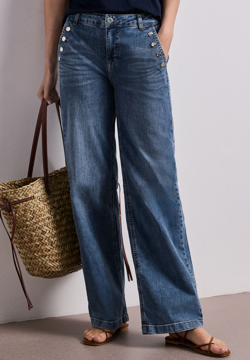 Wide Leg Jeans mit Knopfdetails