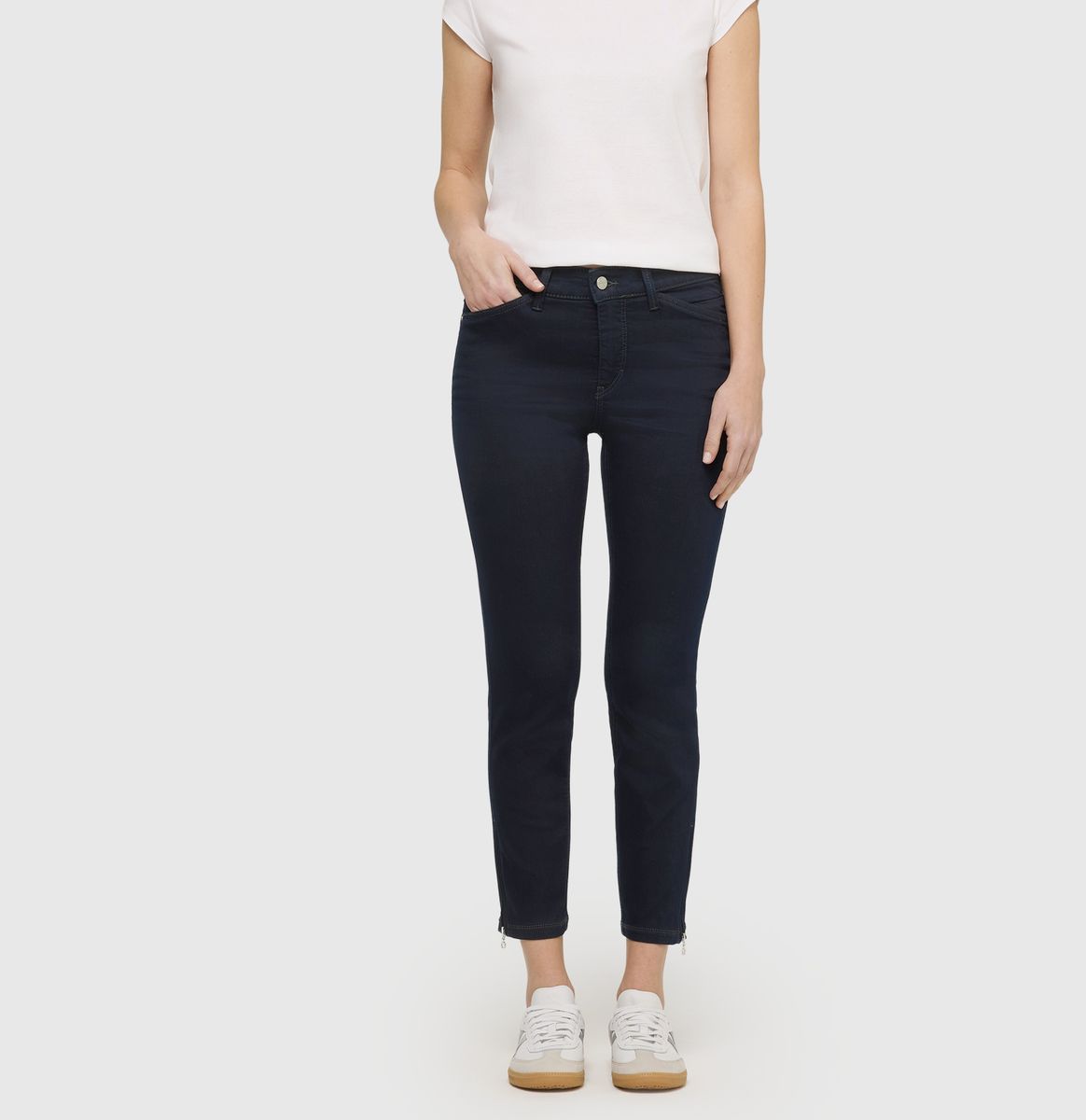 DREAM CHIC