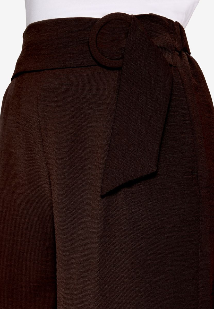 Bermuda-Shorts mit Gürtel