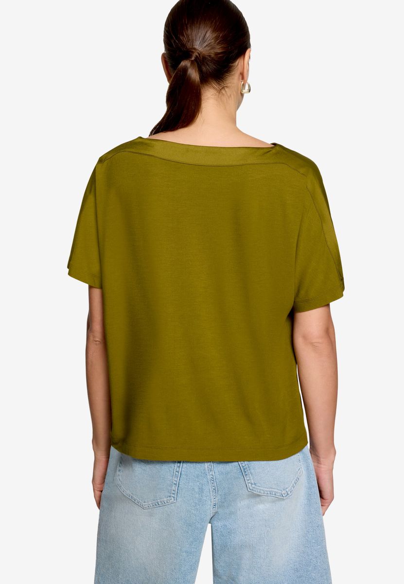 T-Shirt mit U-Boot Ausschnitt