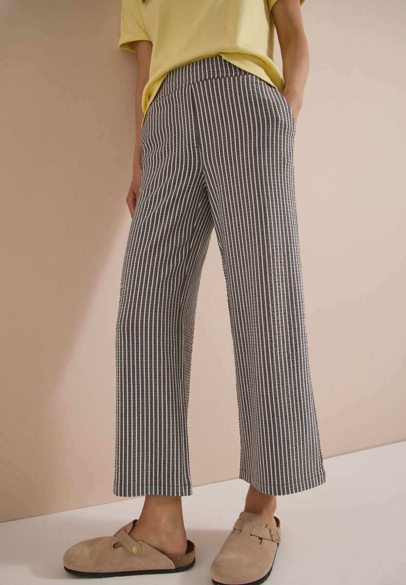 Wide Leg Hose in Seersucker-Qualität