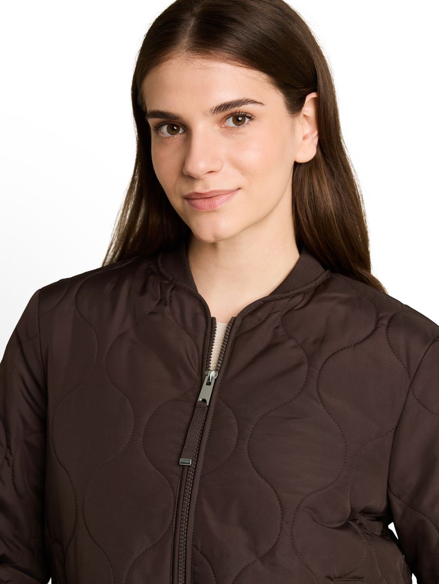 Steppjacke mit Bomberkragen