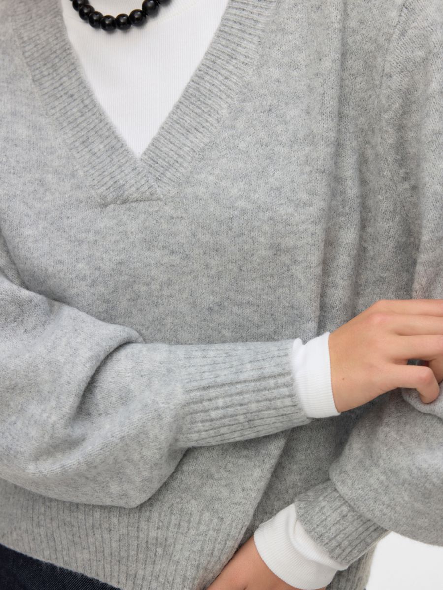 VMBOOM LS V-NECK PULLOVER