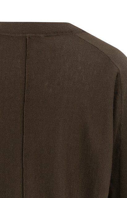 Pullover mit V-Ausschnitt und Nähten