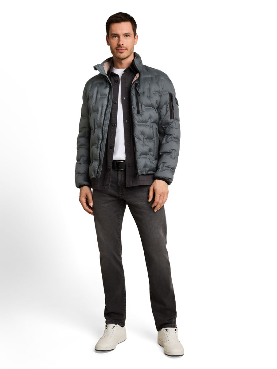 Hybrid Steppjacke mit verstaubarer Kapuze