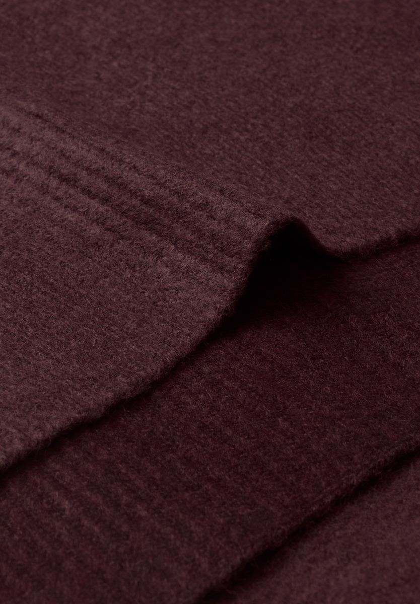 Langer Feinstrickschal in Unifarbe
