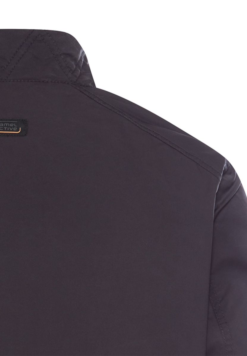 Leichte Jacke mit Stehkragen