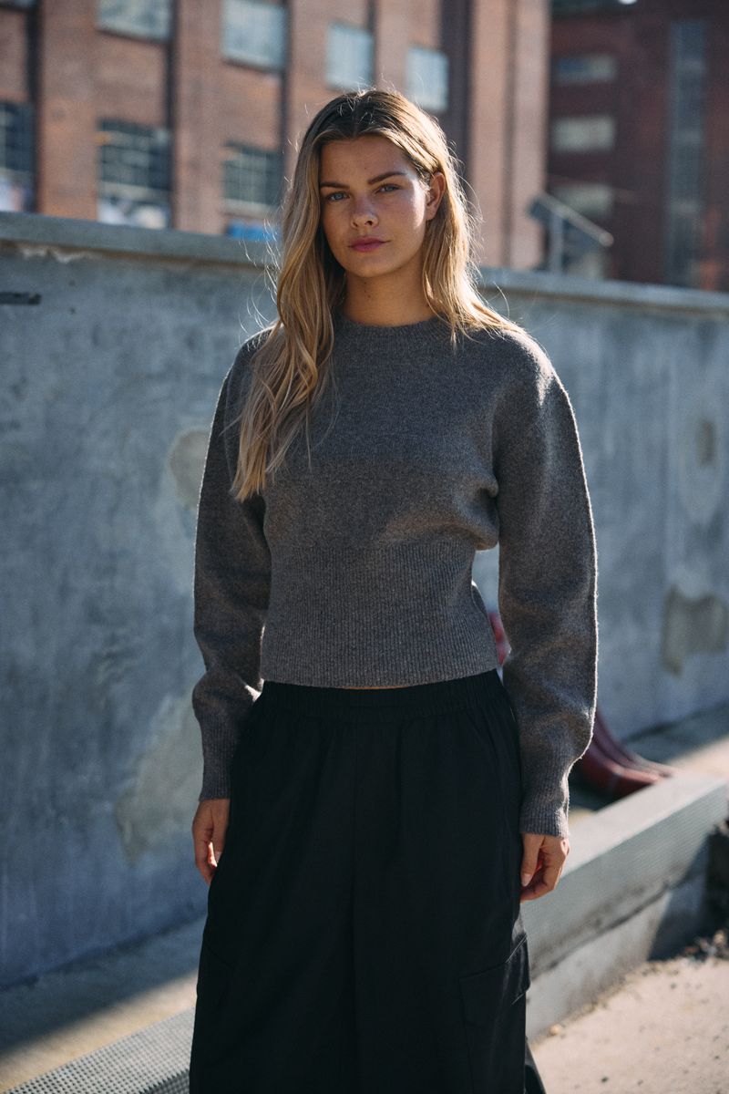 NMSLOAN L/S O-NECK KNIT NOOS