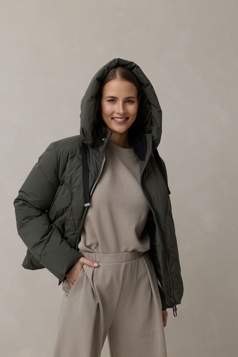 Kurze
Fakedown-Rainwearjacke
