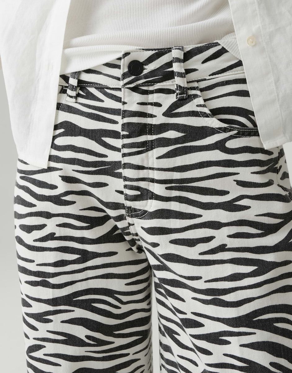 Mari clear zebra