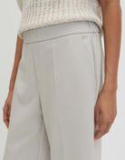 Charlie cropped ease