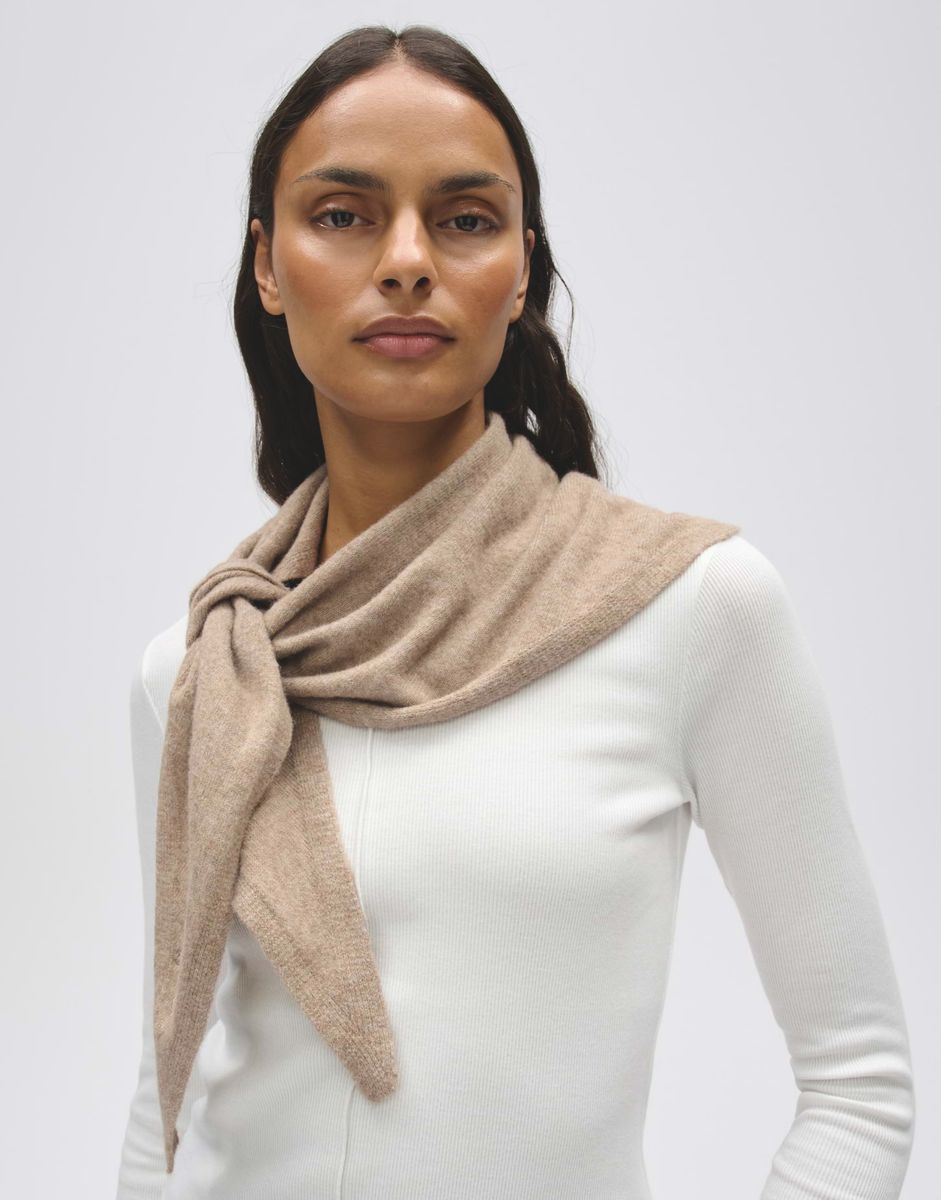 Awilma scarf