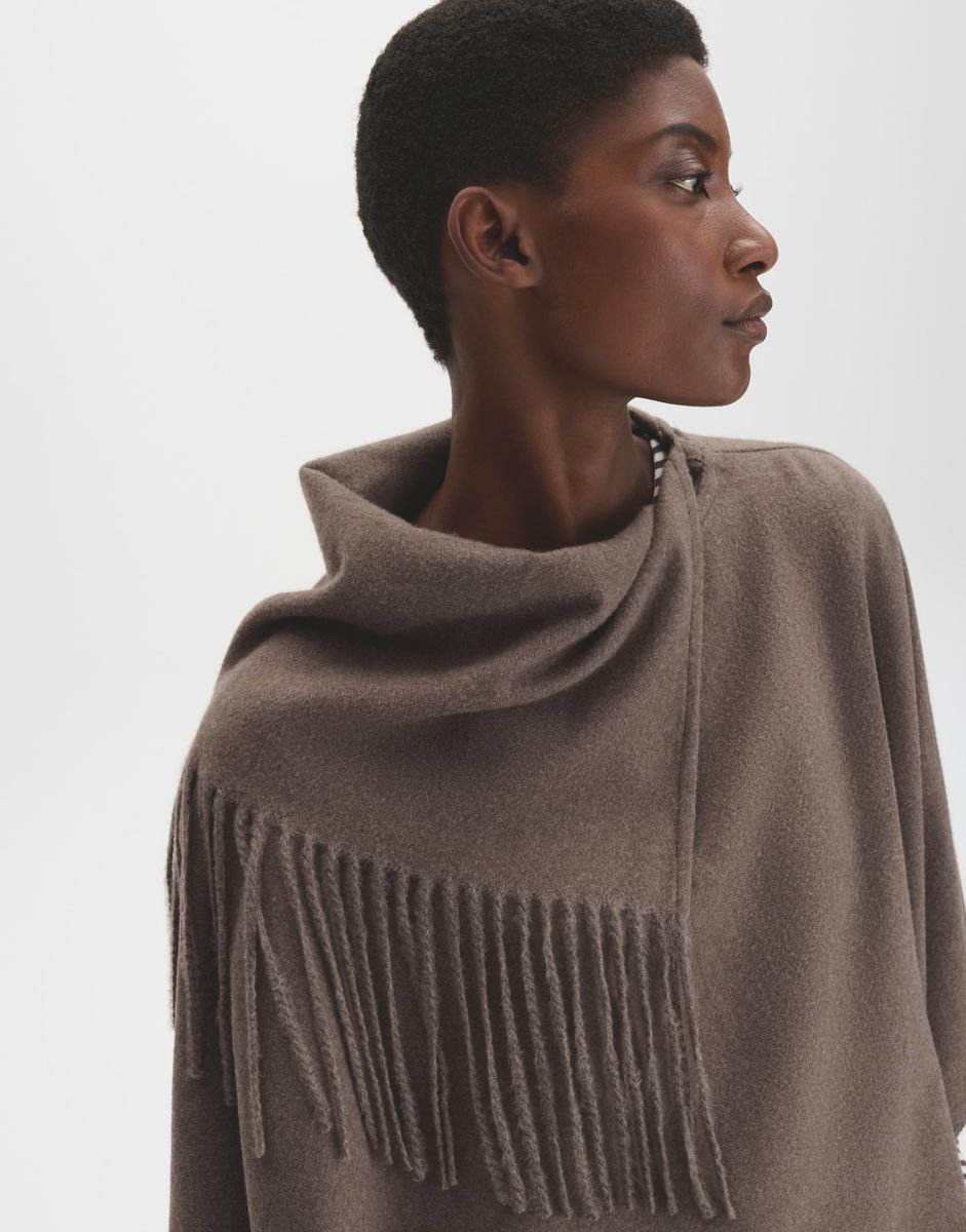 Birula cape