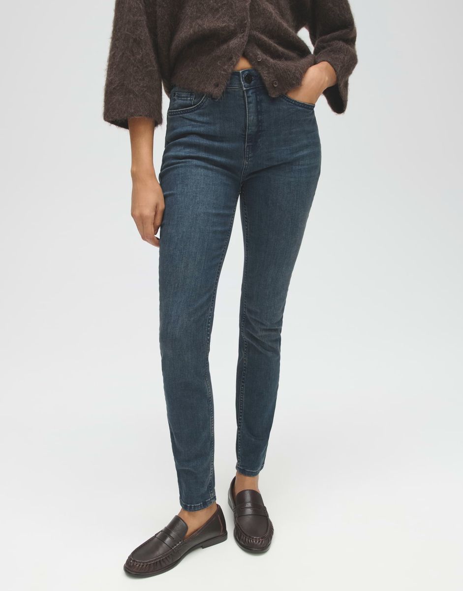 Elma blue black