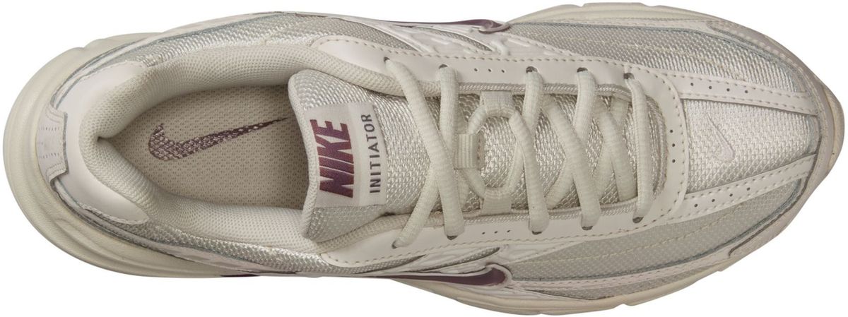 WMNS NIKE INITIATOR