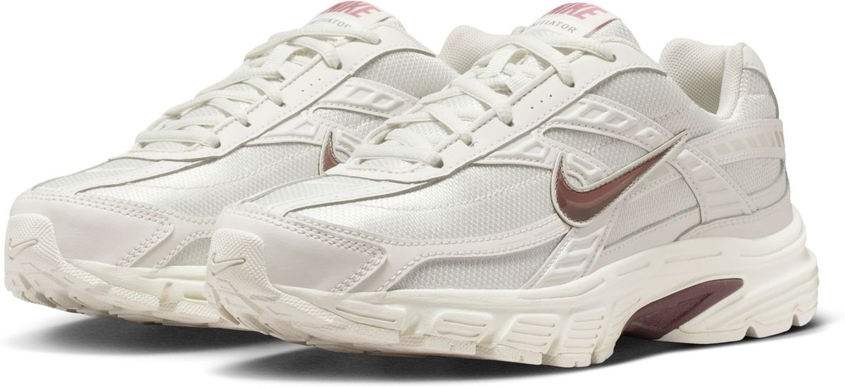 WMNS NIKE INITIATOR