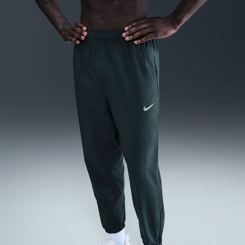NIKE Herren Sporthose M NK DF FORM PANT TPR