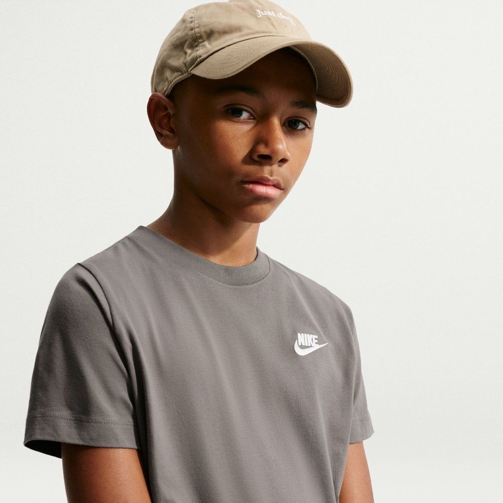 NIKE Kinder Kapuzensweat K NSW TEE EMB FUTURA LBR