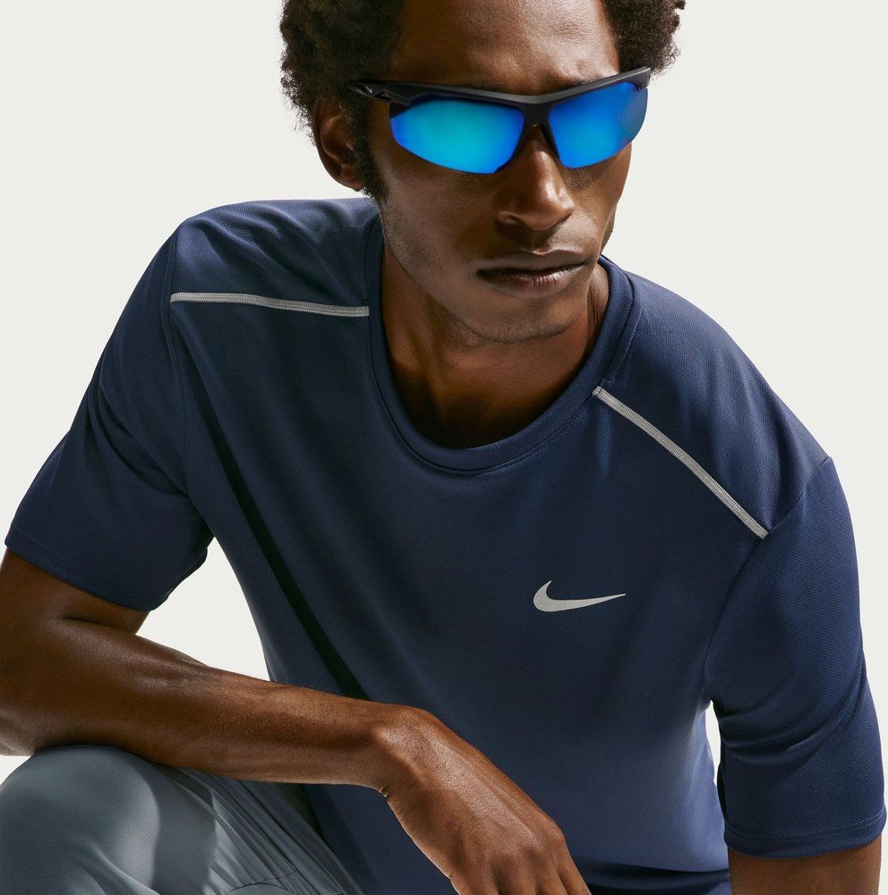 NIKE Herren T-Shirt Miler