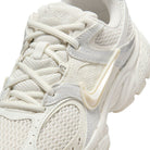 NIKE Damen Freizeitschuhe W V5 RNR