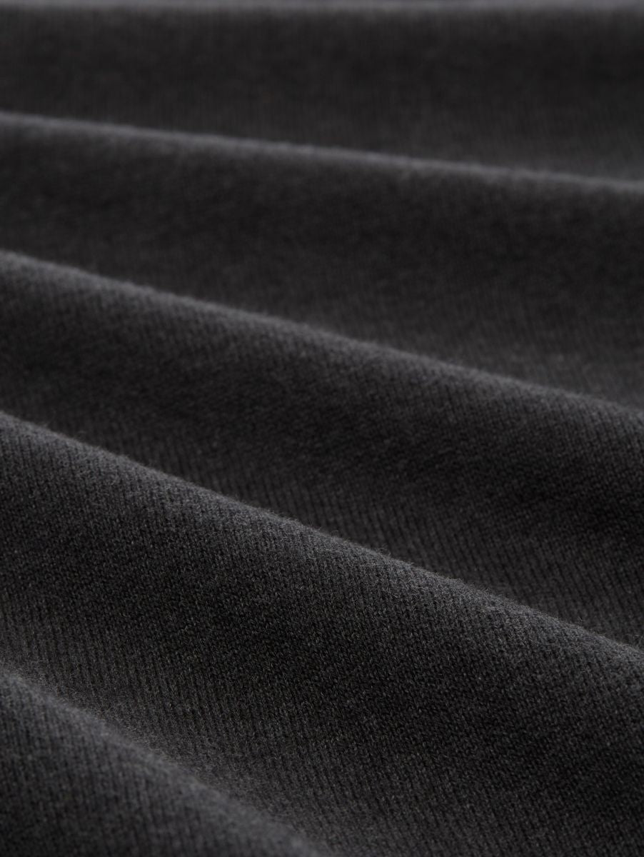 basic crewneck knit