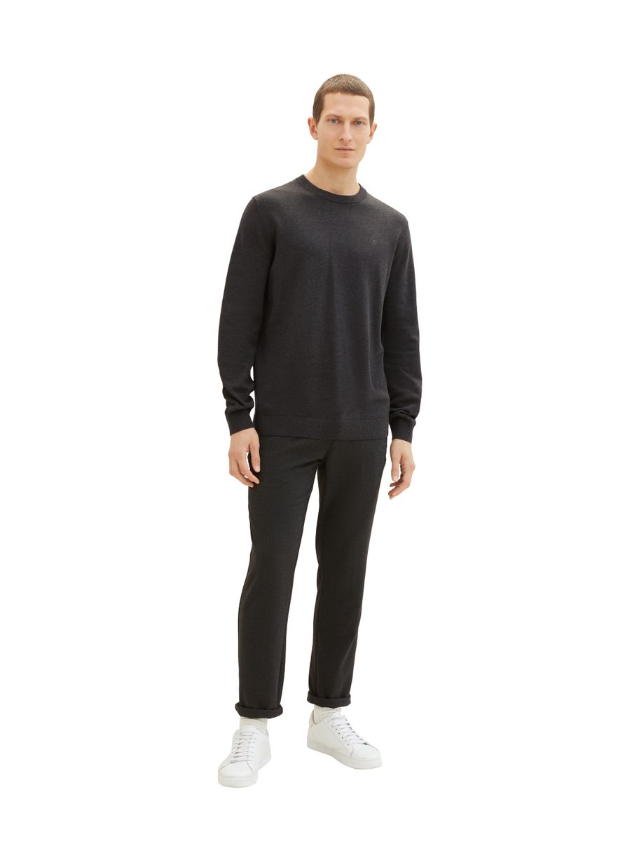basic crewneck knit