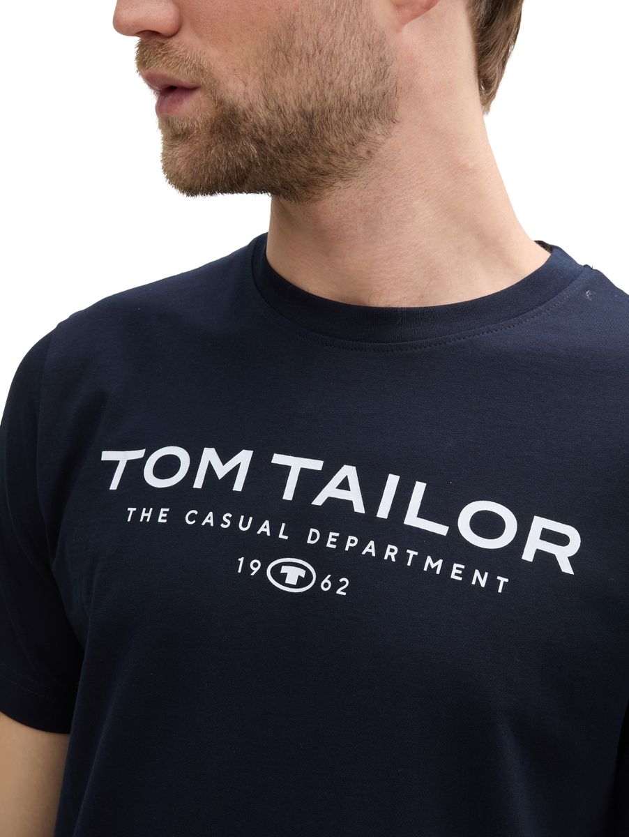 t-shirt with print