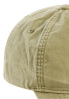 Caps