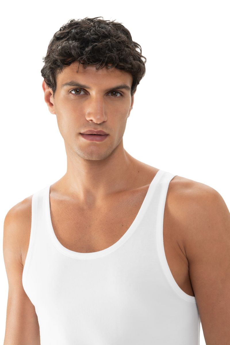 Athletic-Shirt