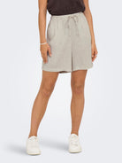 ONLSIESTA MW PULL-UP LIN BL SHORTS