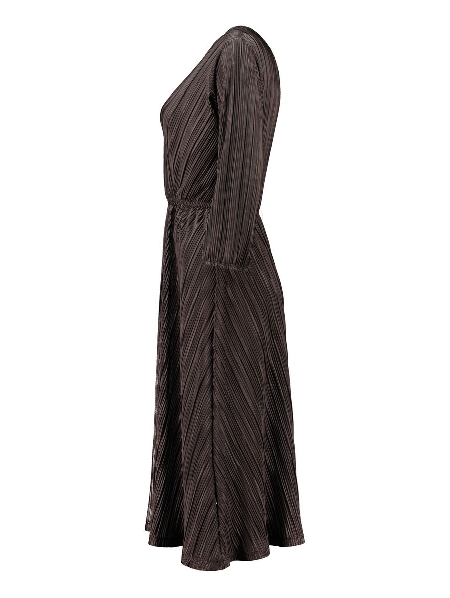 Dress Ly44nn